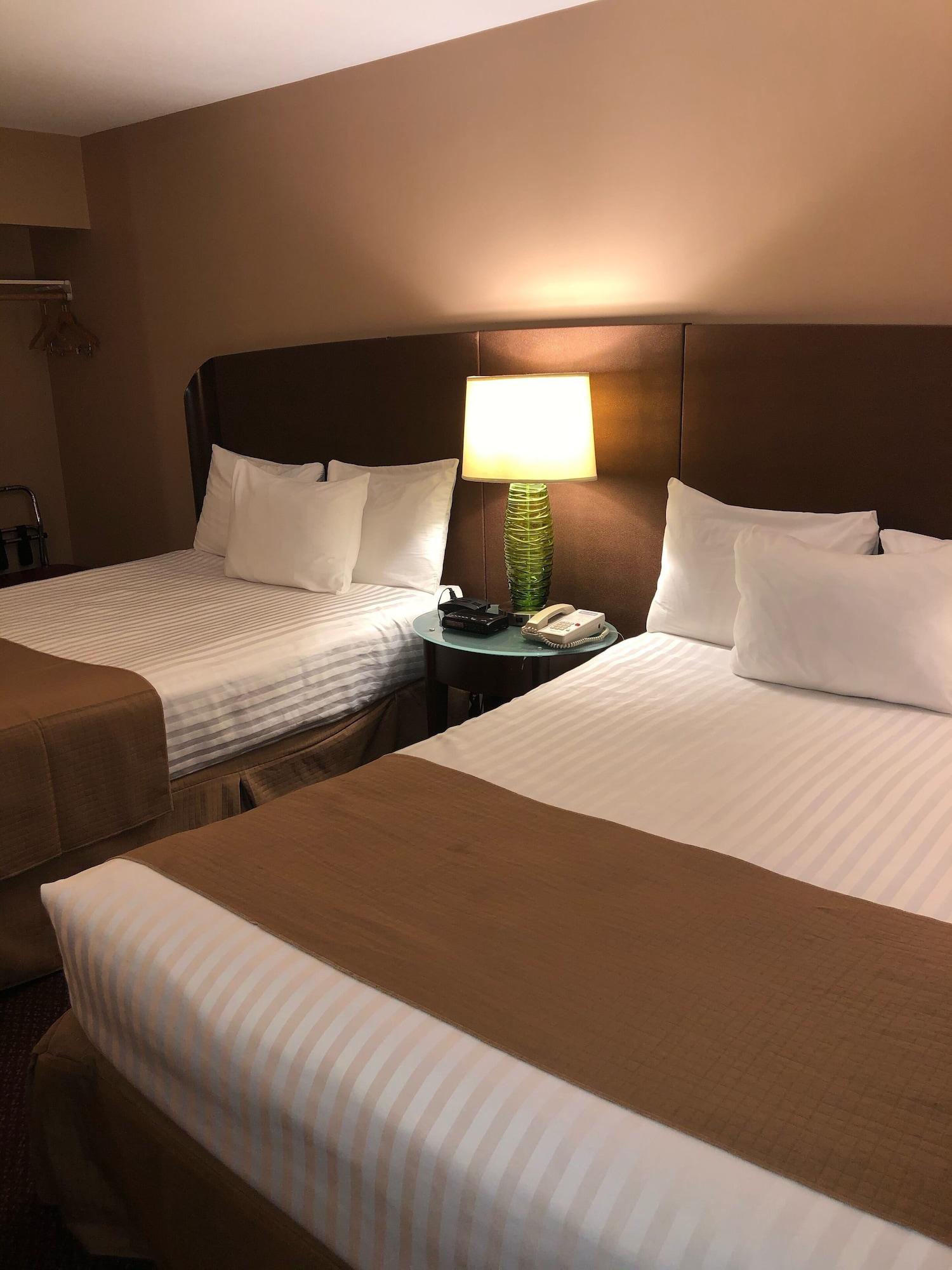 Coast Courtenay Hotel Bagian luar foto