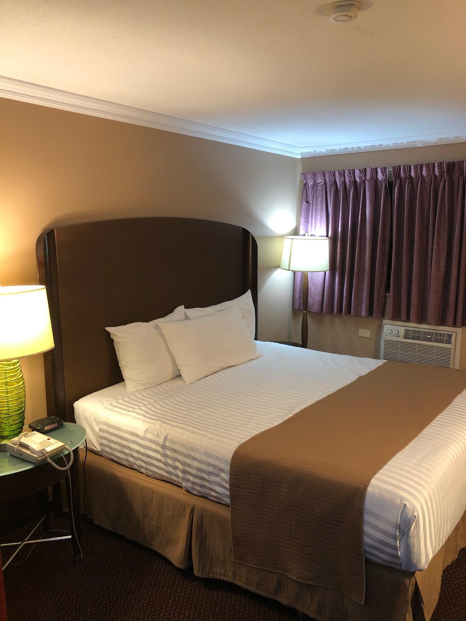Coast Courtenay Hotel Bagian luar foto