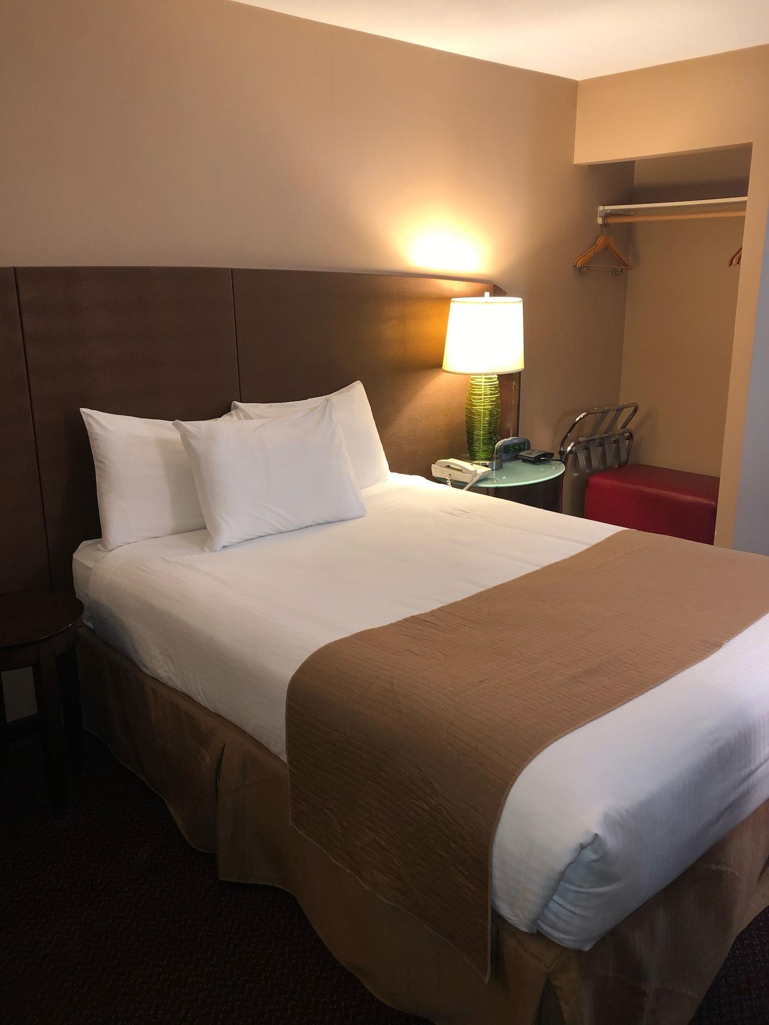 Coast Courtenay Hotel Bagian luar foto