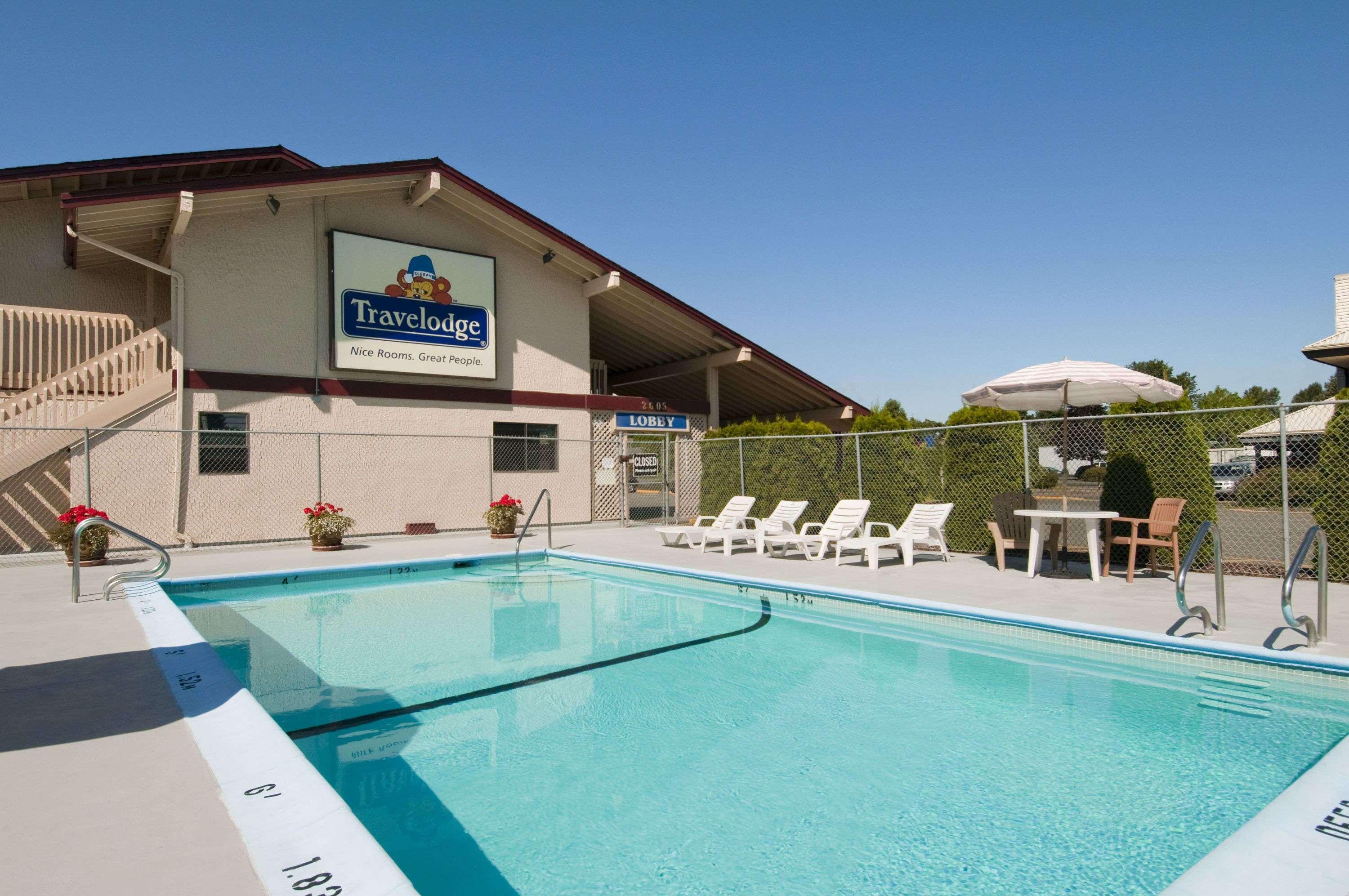Coast Courtenay Hotel Bagian luar foto