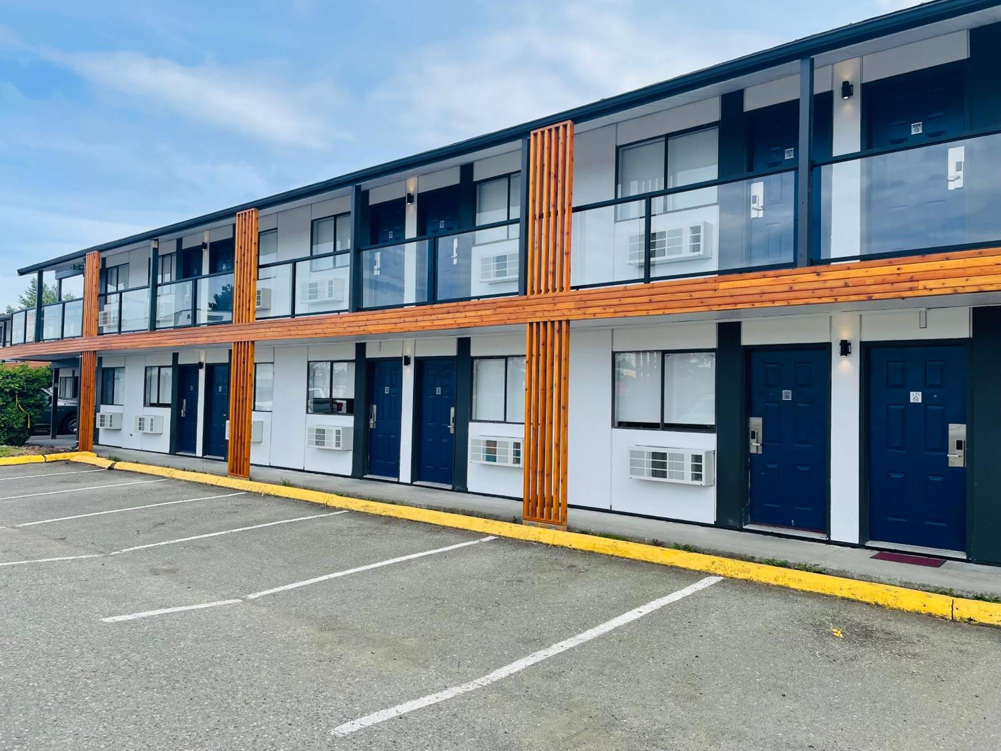 Coast Courtenay Hotel Bagian luar foto