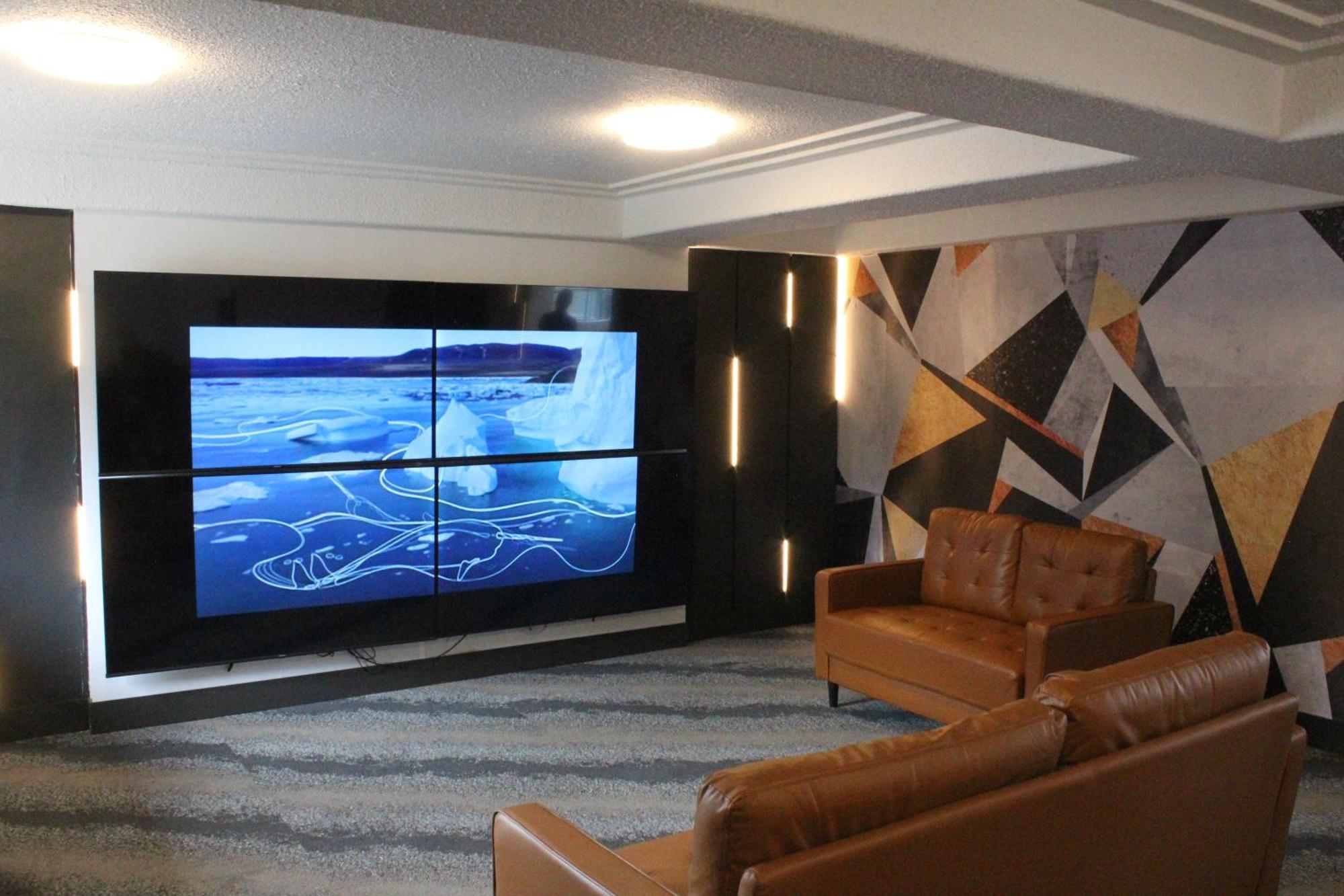 Coast Courtenay Hotel Bagian luar foto