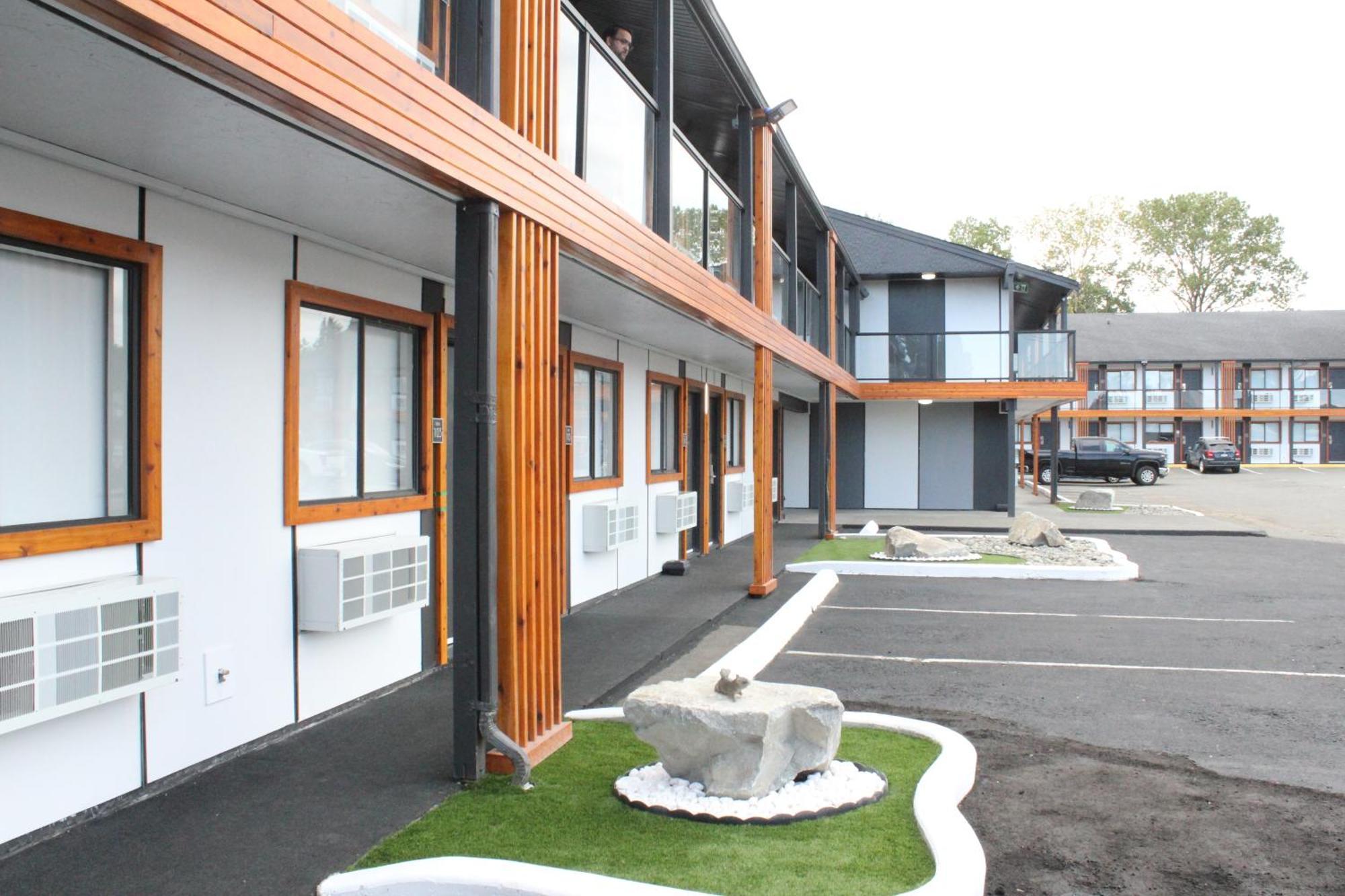 Coast Courtenay Hotel Bagian luar foto