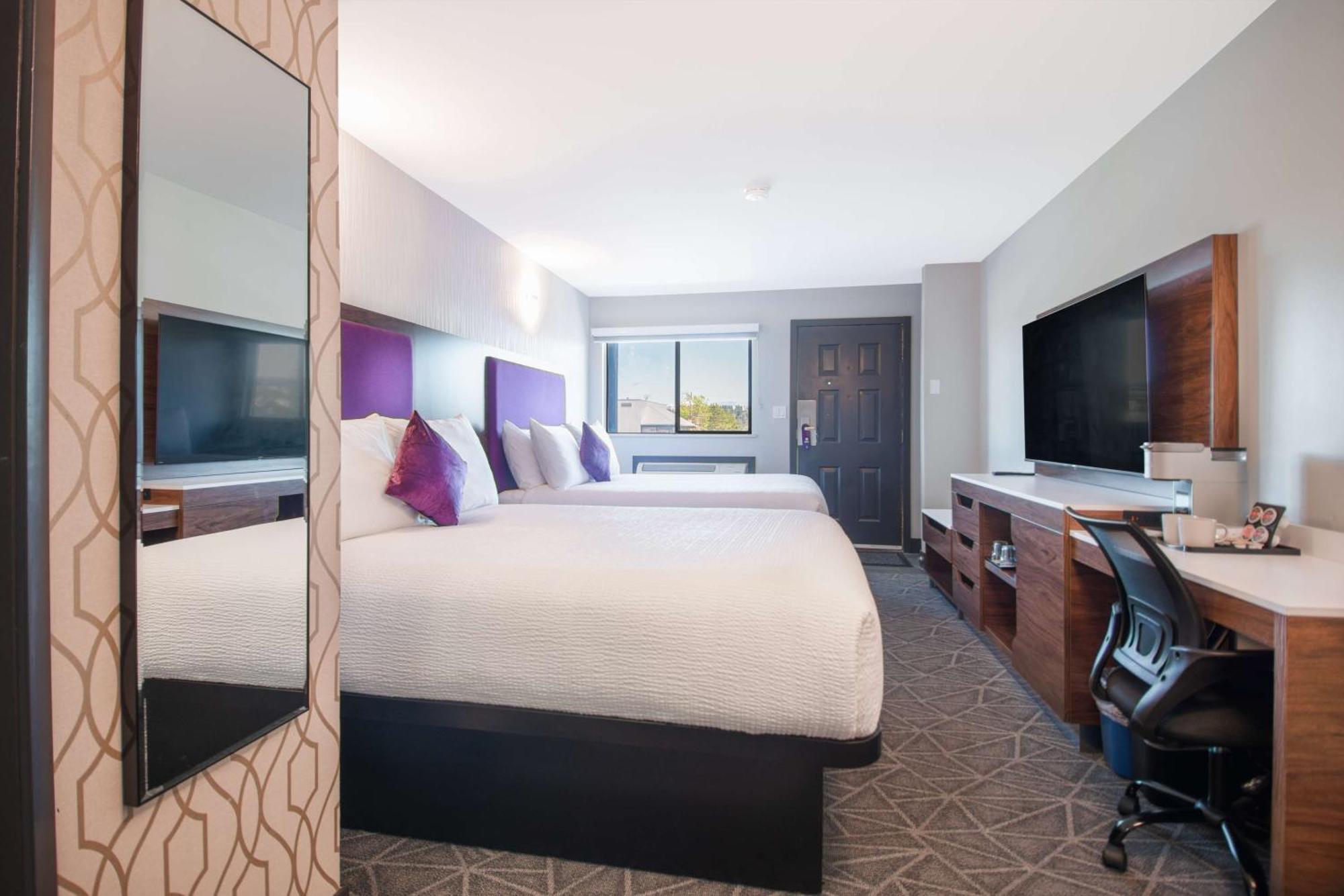 Coast Courtenay Hotel Bagian luar foto