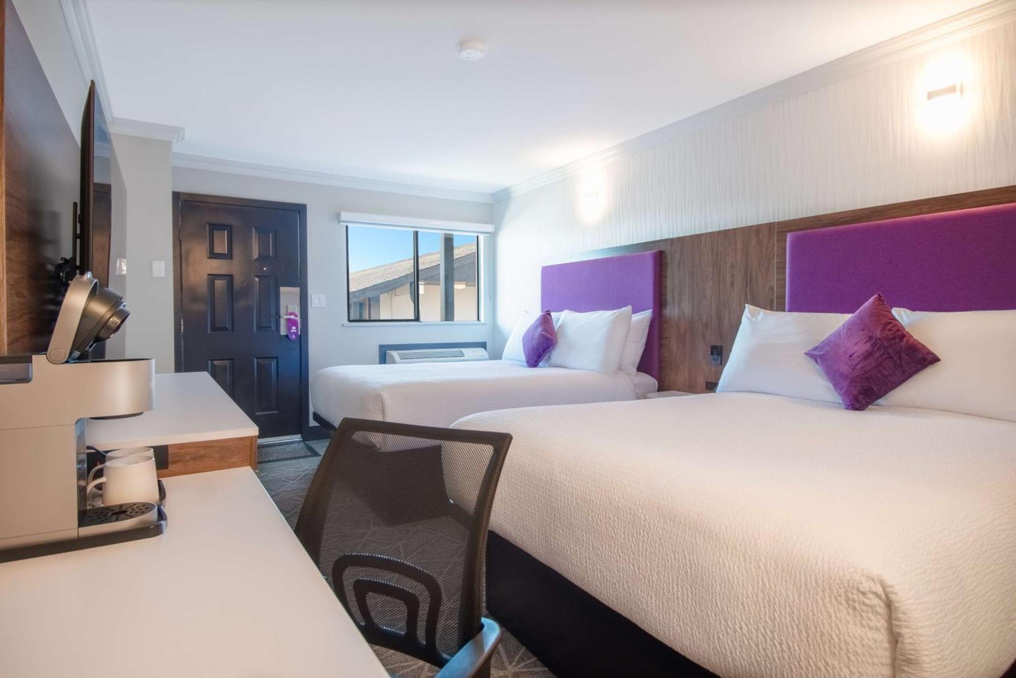 Coast Courtenay Hotel Bagian luar foto