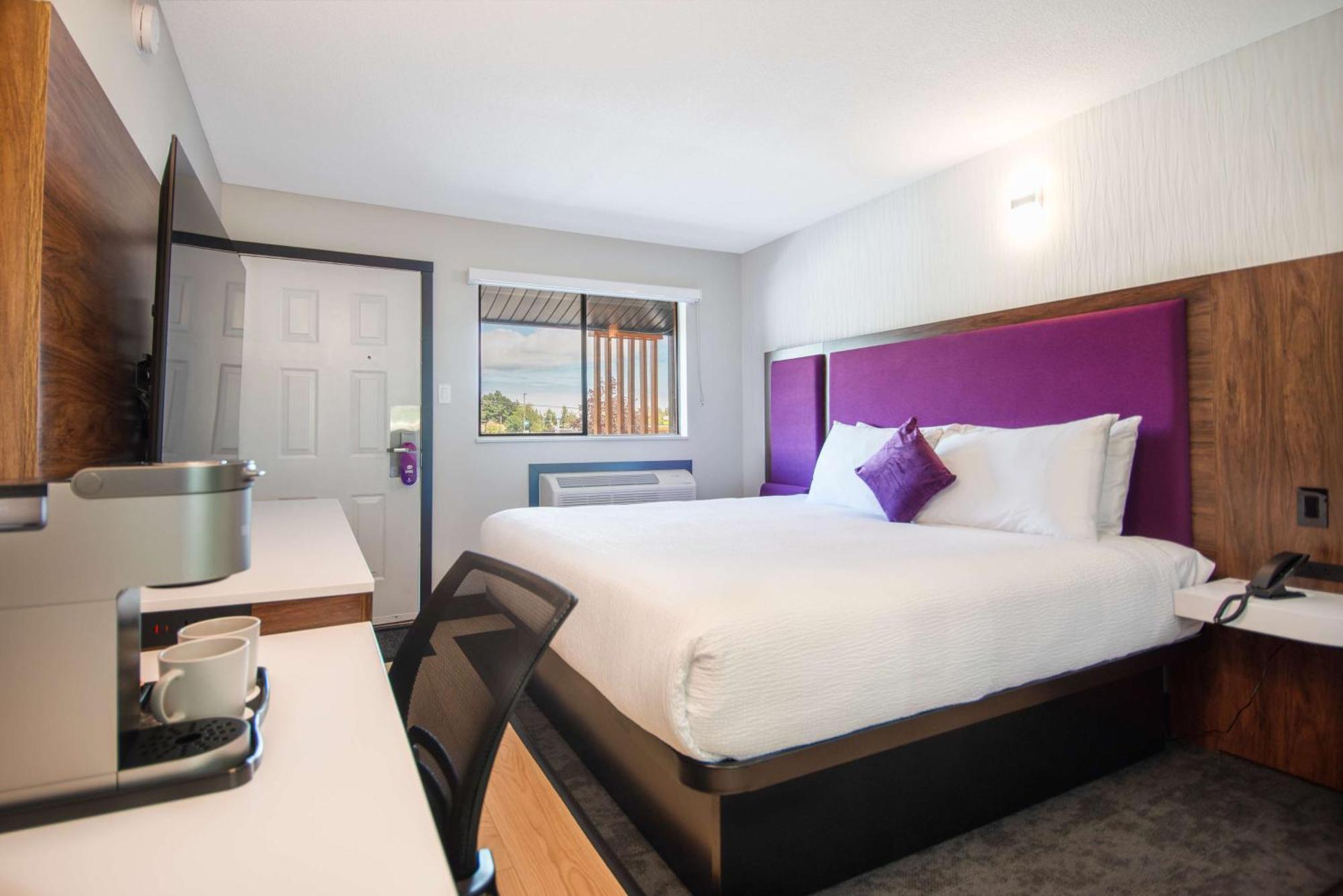 Coast Courtenay Hotel Bagian luar foto